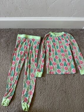 Poppy Kids Co Christmas Green & Pink Holiday Tree Pajama Set 3T